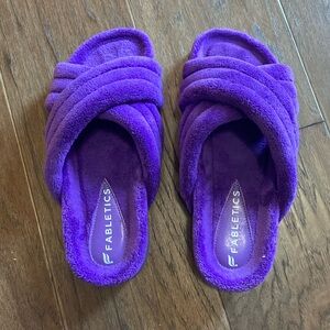 Fabletics slippers size 9
